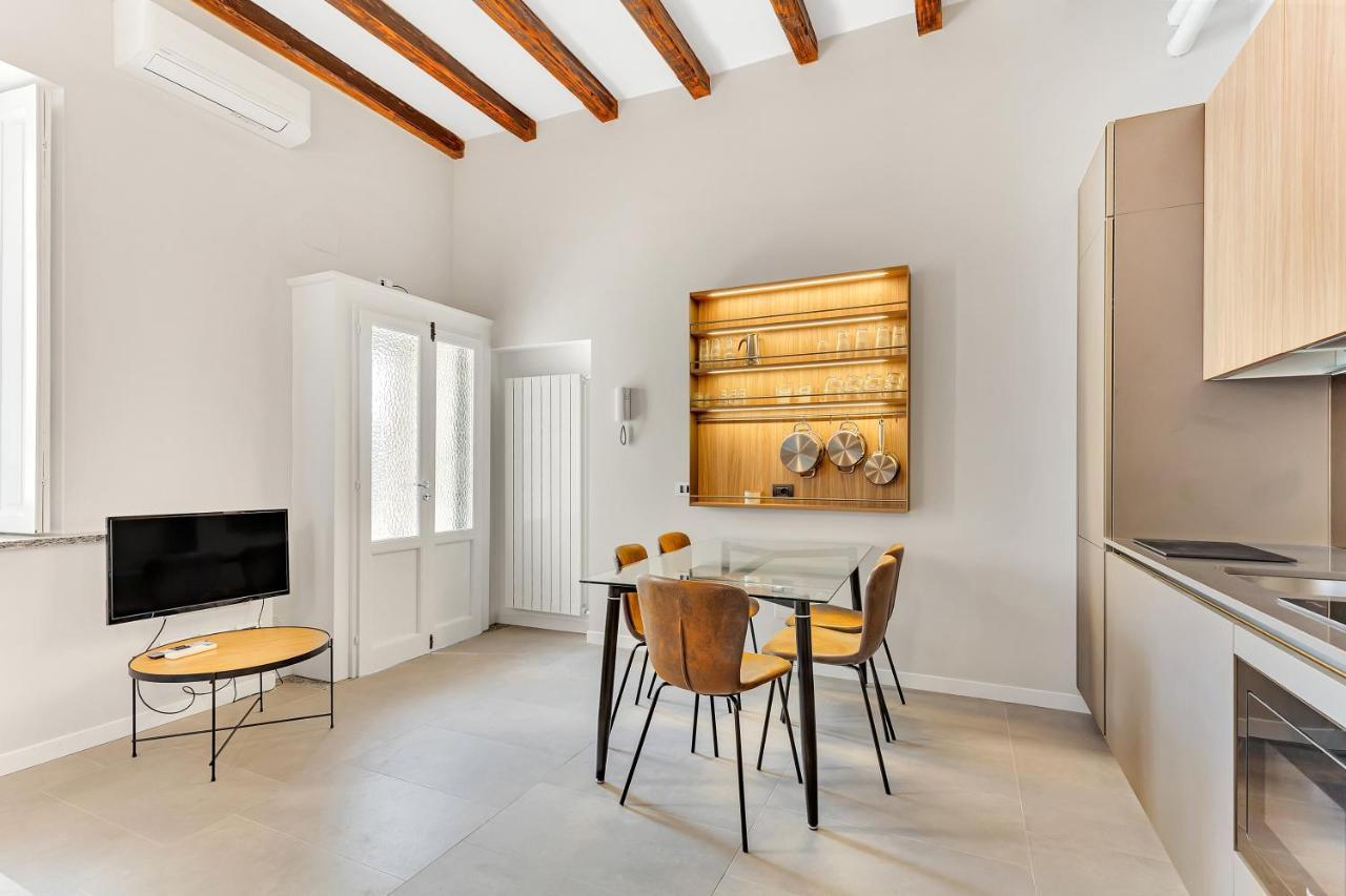 부치나스코 Alessia'S Flat - Naviglio Grande 2 아파트 외부 사진